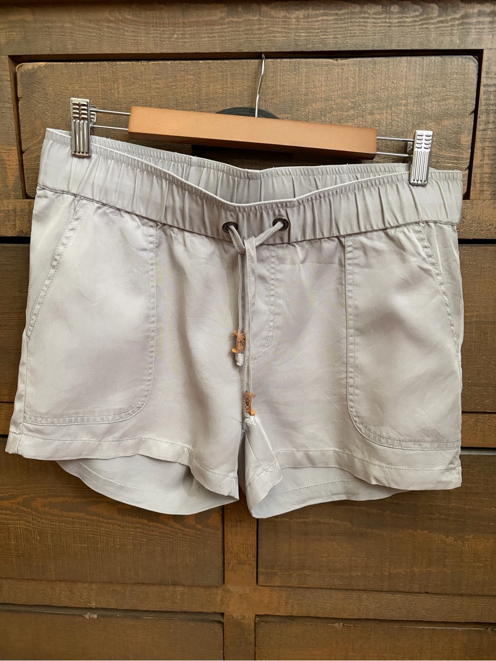 Tentree Light Gray Drawstring Women's Athletic Shorts